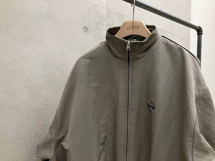 HAZZLE-男裝直郵韓國代購女裝新品休閑推薦時尚夾克刺繡拉鏈HAZZLE夾克