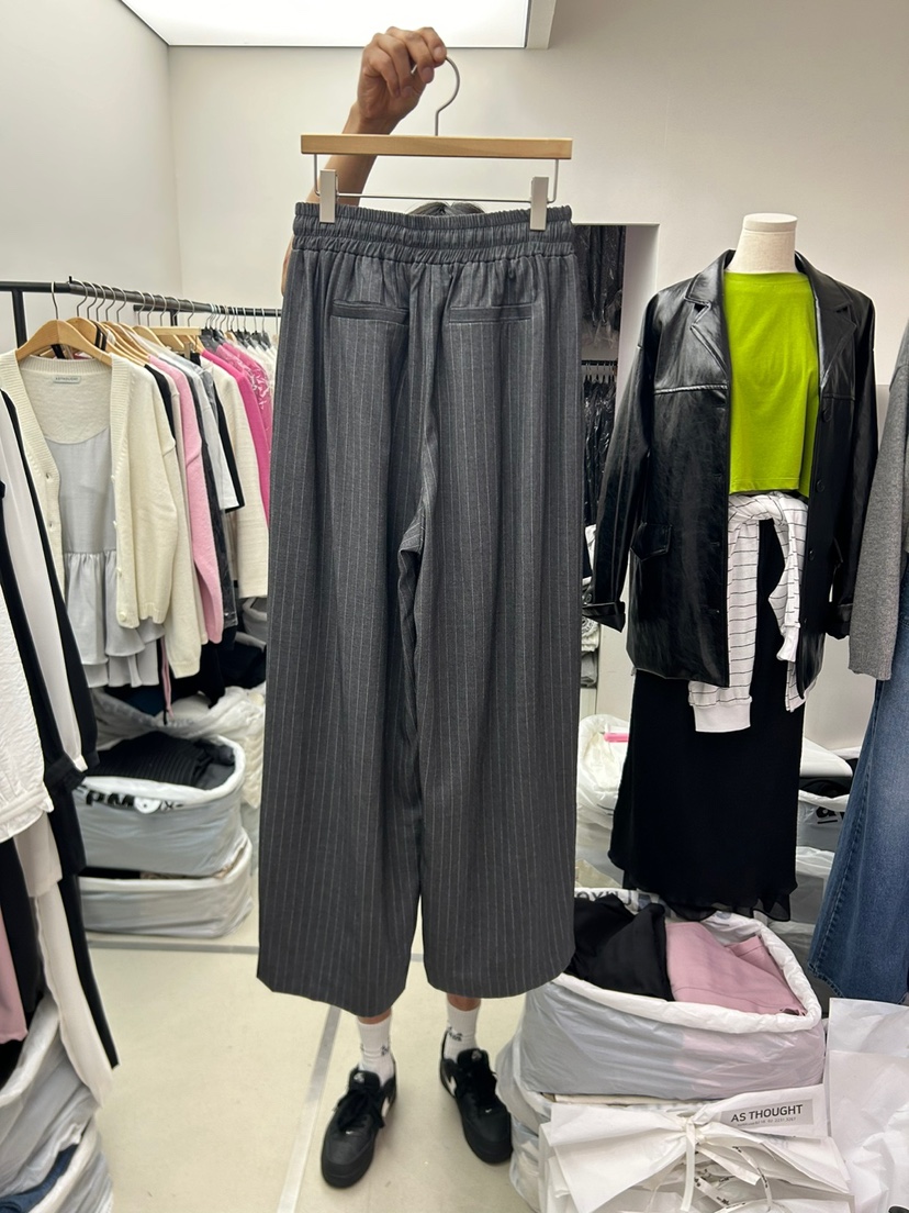 AS THOUGHT韓國直郵東大門實拍女裝新款推薦人氣熱賣休閑褲AS THOUGHT休閑褲