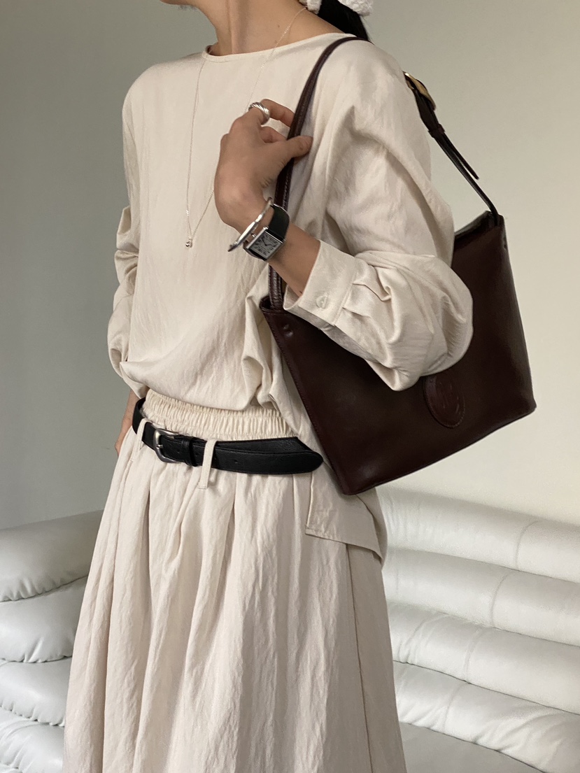 NEAR LEAP韓國直郵東大門實拍女裝新款職業熱賣時尚真品長裙NEAR LEAP長裙