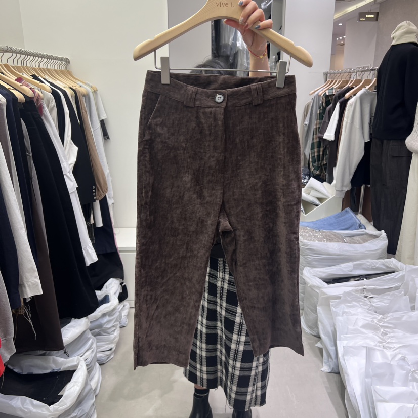 VIVEL直郵韓國代購女裝新品真品時尚職業熱賣24秋冬人氣短褲VIVEL短褲
