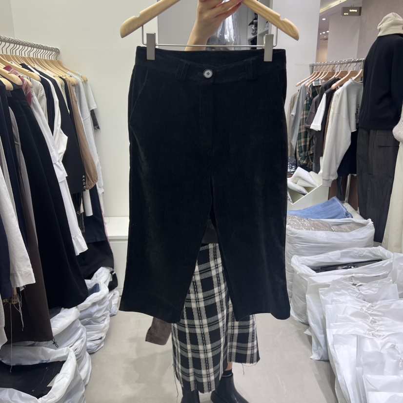 VIVEL直郵韓國代購女裝新品真品時尚職業熱賣24秋冬人氣短褲VIVEL短褲圖色2