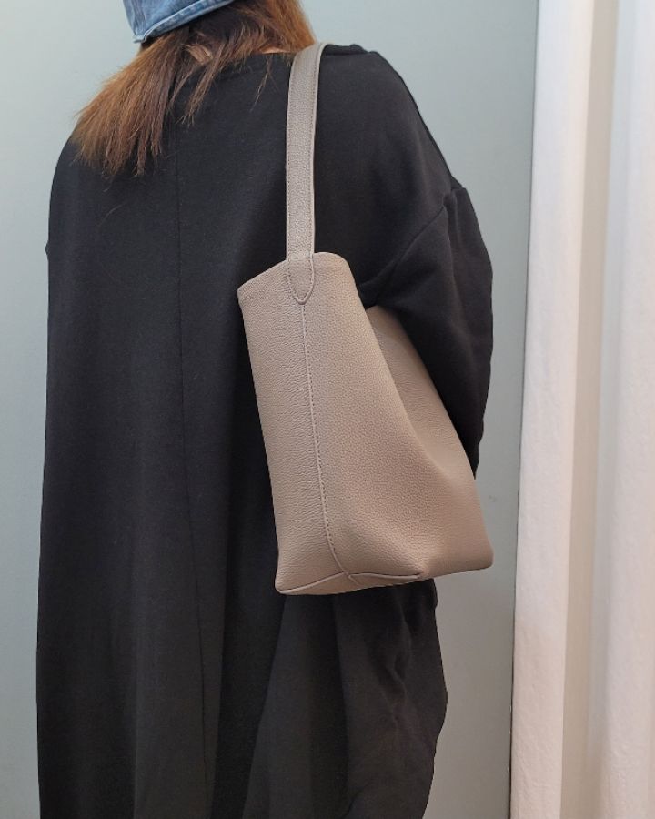 X直郵韓國代購女裝新款真品24秋冬人氣職業時尚單肩斜跨包BAKHA-Q單肩/斜跨包