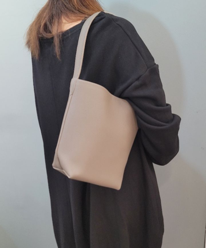 X韓國直郵東大門代購女裝新品時尚人氣職業真品24秋冬單肩斜跨包BAKHA-Q單肩/斜跨包圖色2