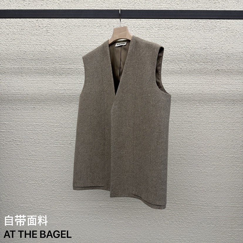 AT THE BAGEL韓國直郵東大門實拍女裝新品休閑推薦時尚馬甲AT THE BAGEL馬甲