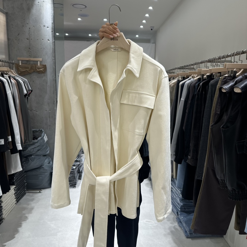 piTa韓國直郵東大門代購女裝新品人氣真品熱賣短款大衣含腰帶THE VERLIN/piTa短款大衣