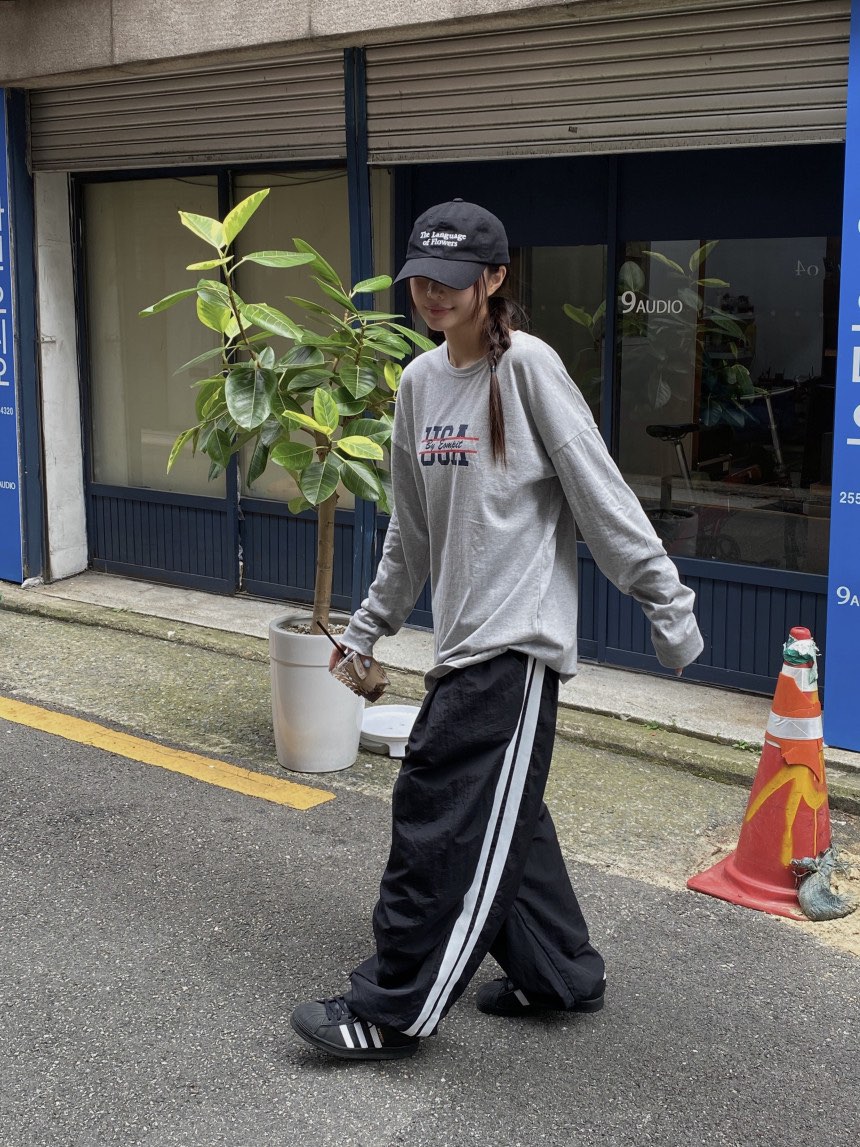 EOMPIT直郵韓國代購女裝新款真品熱賣職業推薦24秋冬衛衣EOMPIT衛衣