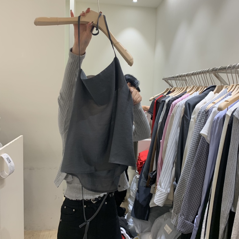 FLOWER韓國直郵東大門代購女裝新品熱賣職業時尚人氣吊帶背心FLOWER吊帶/背心圖色2