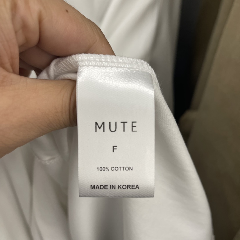 MUTE直郵韓國代購女裝新品熱賣職業人氣時尚推薦真品長袖T恤MUTE長袖T恤