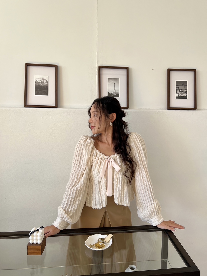 BOLD-Q韓國直郵女裝新款熱賣24秋冬時尚真品職業襯衫蕾絲衫BOLD襯衫/蕾絲衫