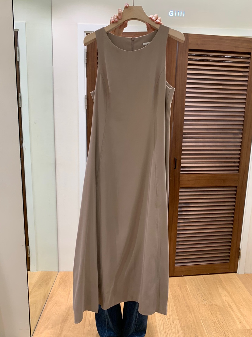 GILLI韓國直郵東大門代購女裝新品人氣24秋冬時尚熱賣連衣裙GILLI連衣裙圖色1