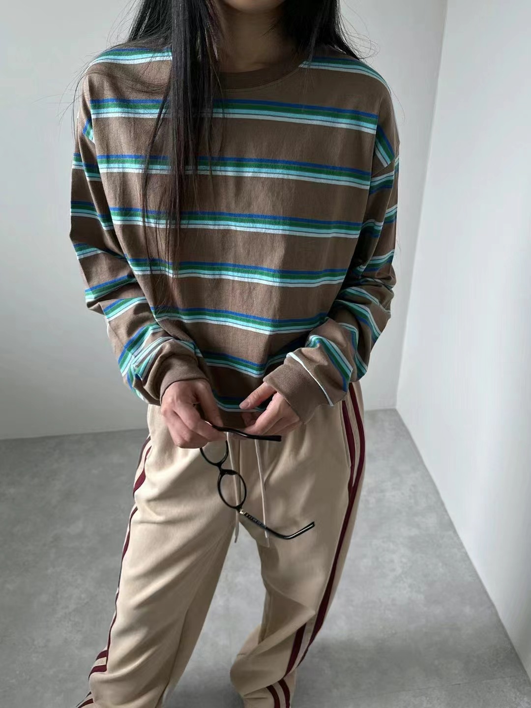 UNENE直郵韓國代購女裝新款24秋冬時尚休閑熱賣推薦職業衛衣UNENE衛衣