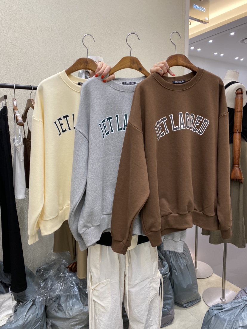 REMOOD韓國直郵東大門實拍女裝新品人氣職業24秋冬時尚衛衣FRENCH DOOR衛衣