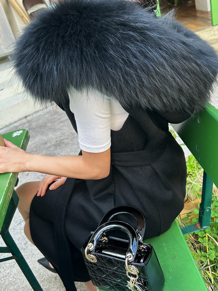 ON:UP直郵韓國代購女裝新款推薦中長款大衣手工制作浣熊兜帽ON:UP中長款大衣