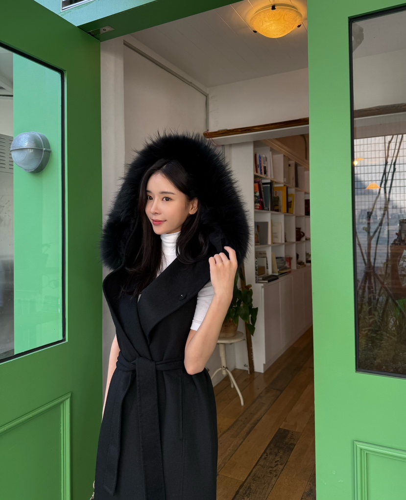 ON:UP直郵韓國代購女裝新款推薦中長款大衣手工制作浣熊兜帽ON:UP中長款大衣