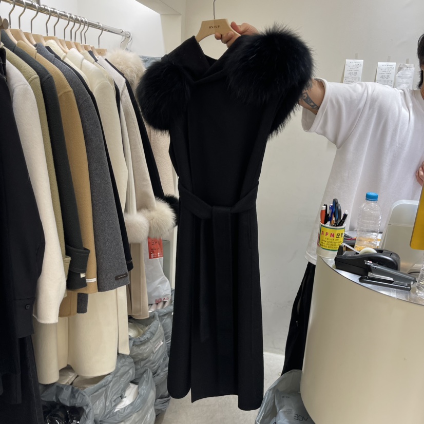 ON:UP直郵韓國代購女裝新款推薦中長款大衣手工制作浣熊兜帽ON:UP中長款大衣圖色3