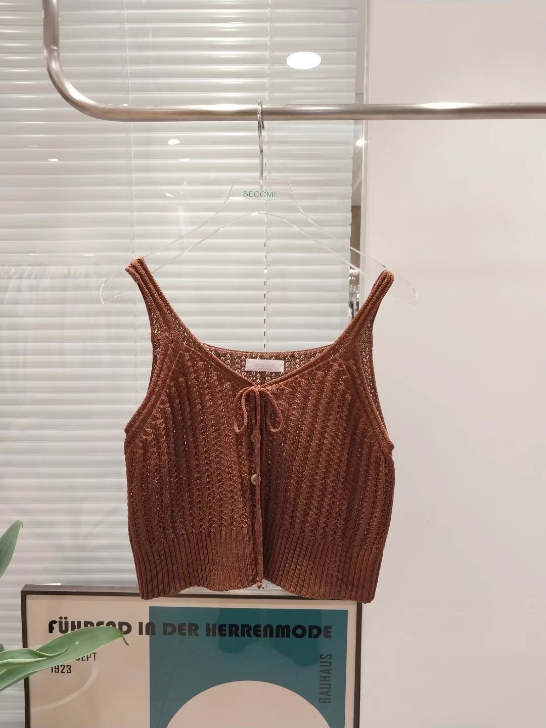 BECOME韓國直郵東大門代購女裝新款職業休閑推薦熱賣吊帶背心BECOME吊帶/背心