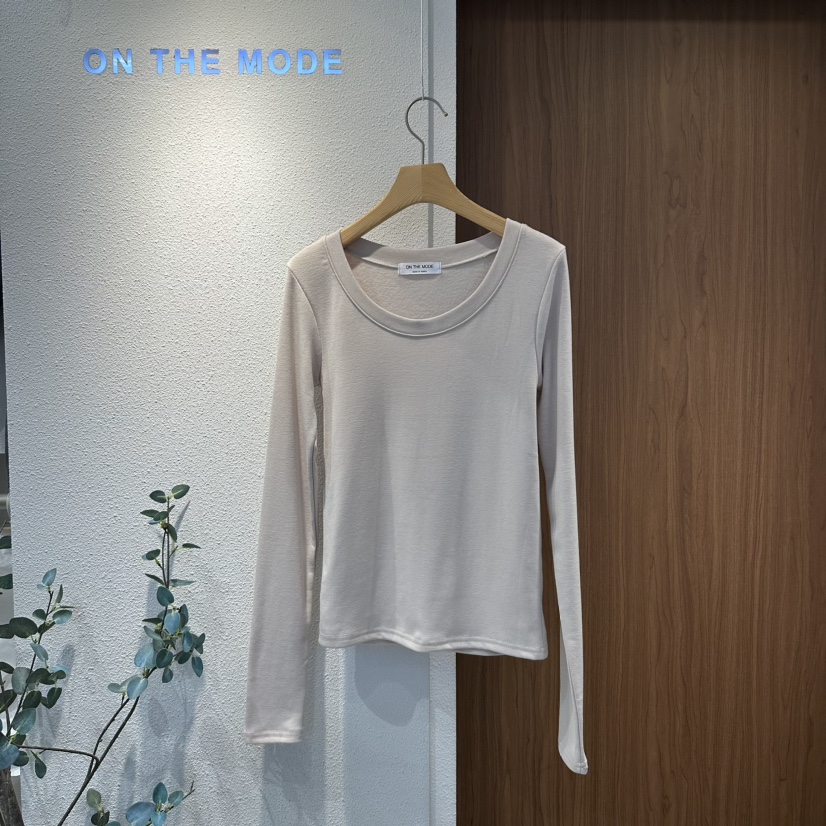 ON THE MODE韓國直郵東大門實拍女裝新品推薦休閑長袖T恤ON THE MODE長袖T恤圖色4