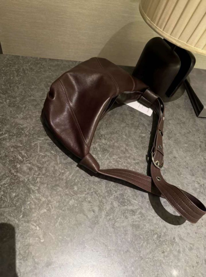 X韓國直郵東大門實拍女裝新款人氣職業休閑時尚推薦單肩斜跨包BAKHA-Q單肩/斜跨包