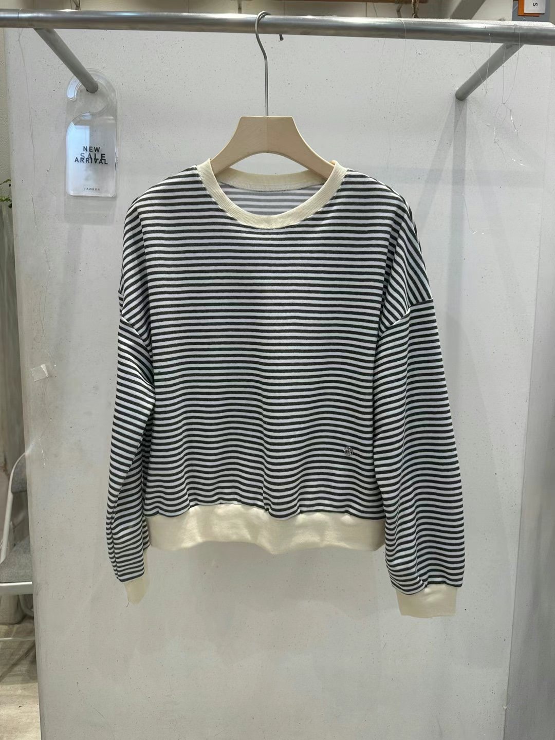 JAMES 제임스韓國直郵東大門代購女裝新品真品人氣長袖T恤JAMES長袖T恤圖色1