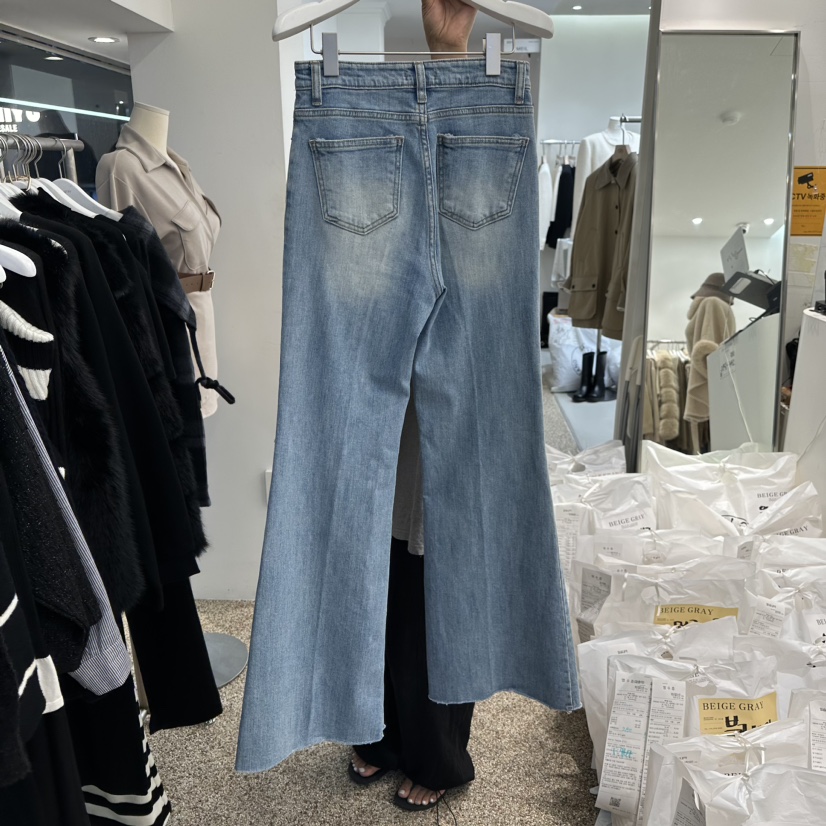 BEIGE GRAY韓國直郵東大門實拍女裝新品職業熱賣時尚牛仔褲BEIGE GRAY牛仔褲