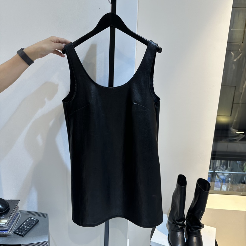 neu adult韓國直郵東大門代購女裝新品真品時尚連衣裙皮革NEU ADULT連衣裙圖色1