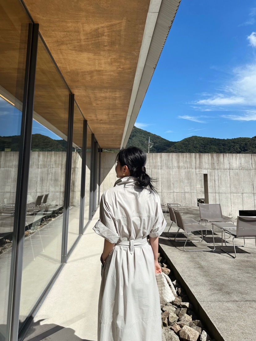 AMOUNT直郵韓國代購女裝新品人氣職業推薦時尚長款風衣含腰帶AMOUNT長款風衣