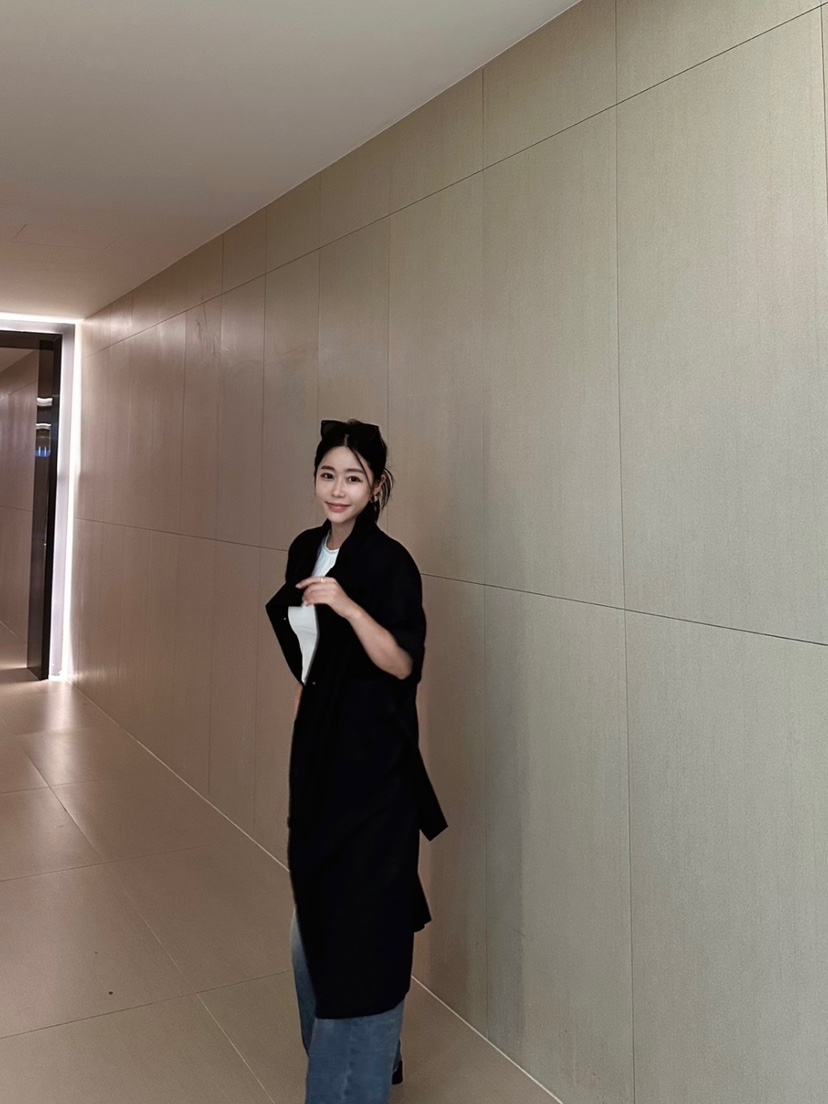 AMOUNT直郵韓國代購女裝新品人氣職業推薦時尚長款風衣含腰帶AMOUNT長款風衣圖色2