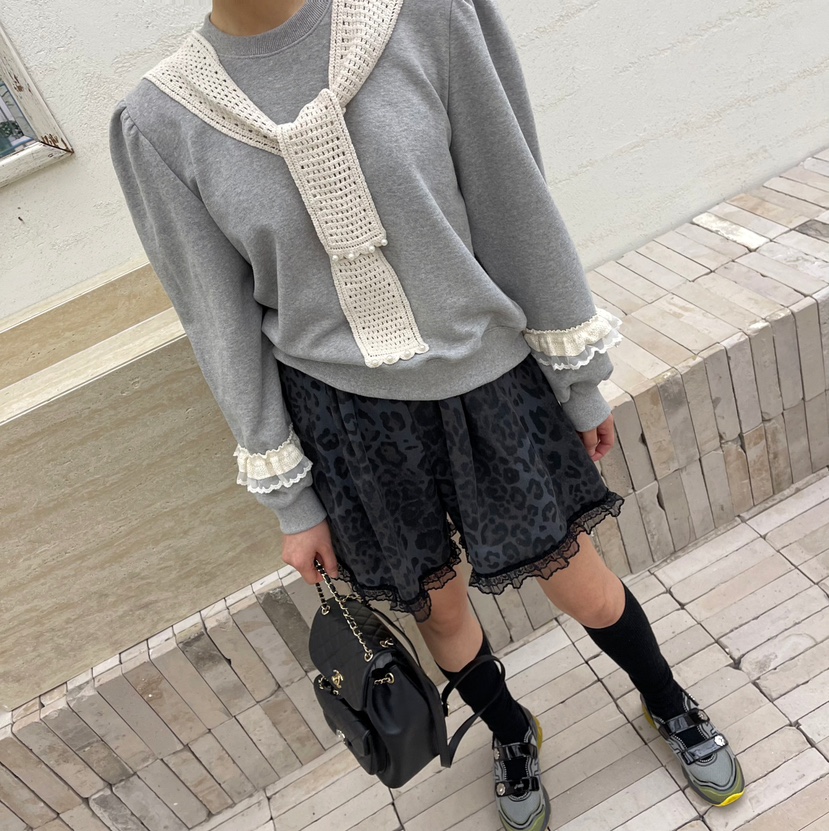 BOUTIQUE韓國直郵東大門代購女裝新款熱賣24秋冬衛衣披肩BOUTIQUE-L衛衣