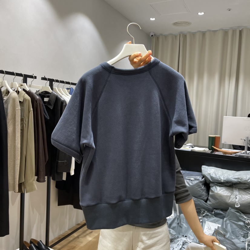 ARVE韓國直郵東大門實拍女裝新品熱賣職業推薦人氣24秋冬T恤ARVET恤