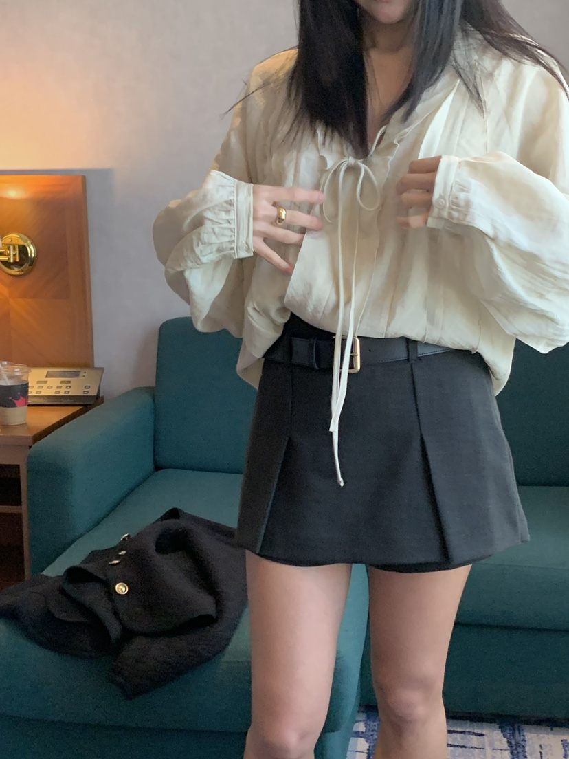 MEMO CLASSIC韓國直郵東大門代購女裝新款時尚襯衫蕾絲衫荷葉邊MEMO CLASSIC襯衫/蕾絲衫