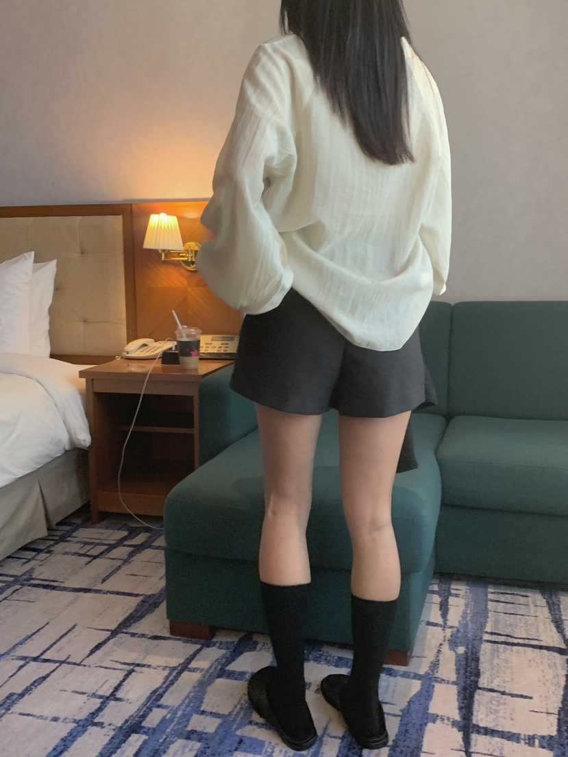 MEMO CLASSIC韓國直郵東大門代購女裝新款時尚襯衫蕾絲衫荷葉邊MEMO CLASSIC襯衫/蕾絲衫