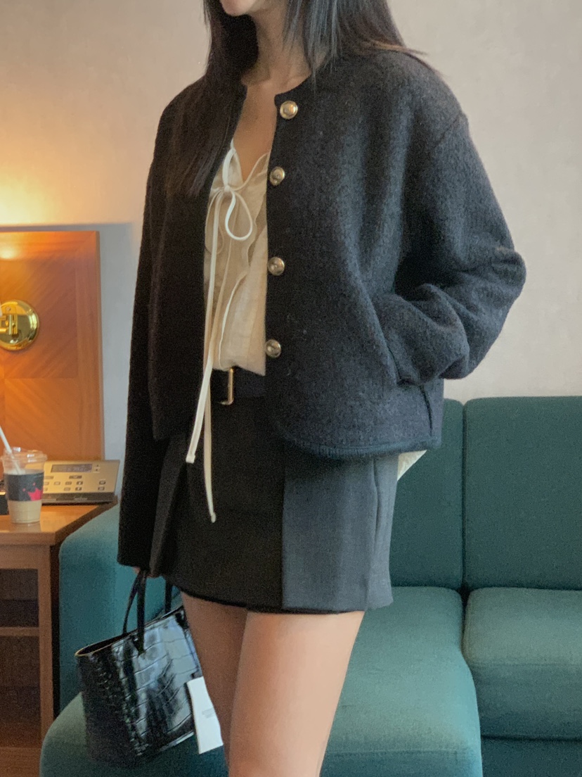 MEMO CLASSIC韓國直郵東大門代購女裝新款時尚襯衫蕾絲衫荷葉邊MEMO CLASSIC襯衫/蕾絲衫