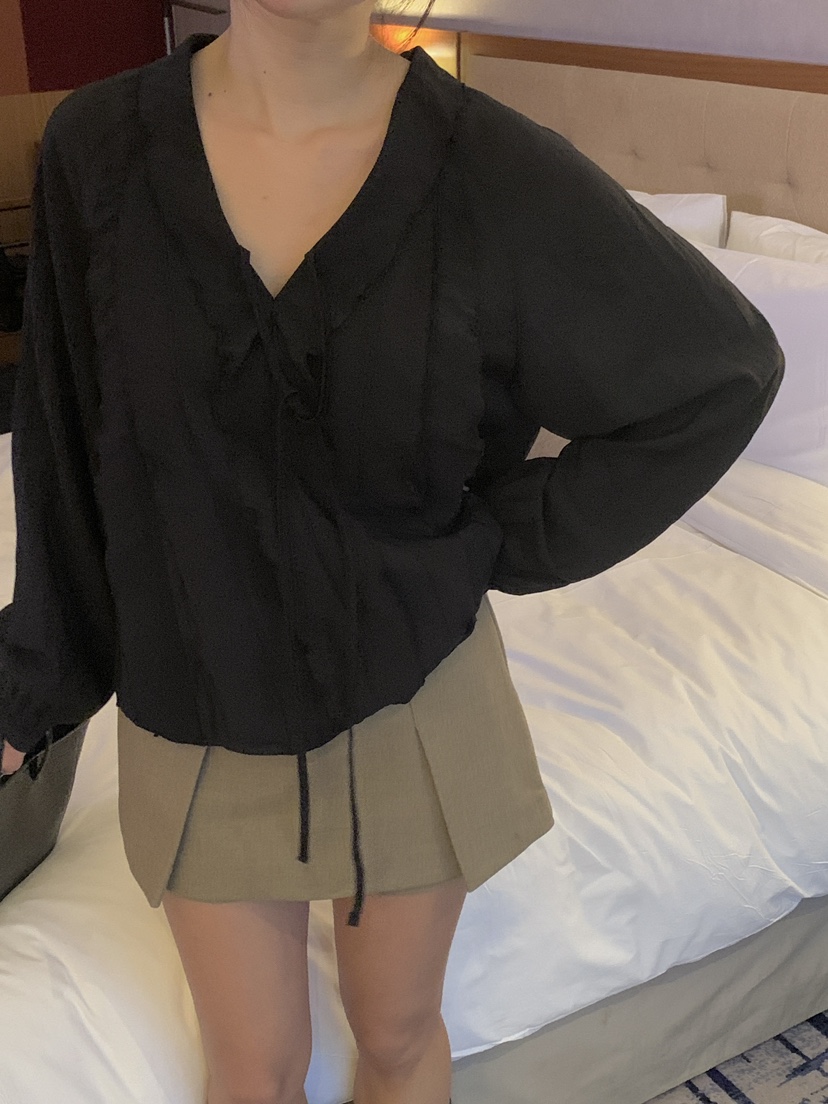 MEMO CLASSIC韓國直郵東大門代購女裝新款時尚襯衫蕾絲衫荷葉邊MEMO CLASSIC襯衫/蕾絲衫