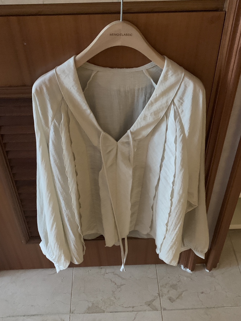 MEMO CLASSIC韓國直郵東大門代購女裝新款時尚襯衫蕾絲衫荷葉邊MEMO CLASSIC襯衫/蕾絲衫圖色2