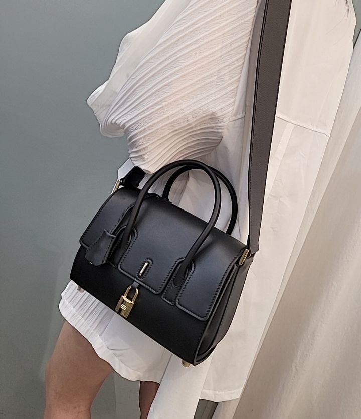 X韓國直郵東大門實拍女裝新品職業24秋冬推薦人氣單肩斜跨包BAKHA-Q單肩/斜跨包