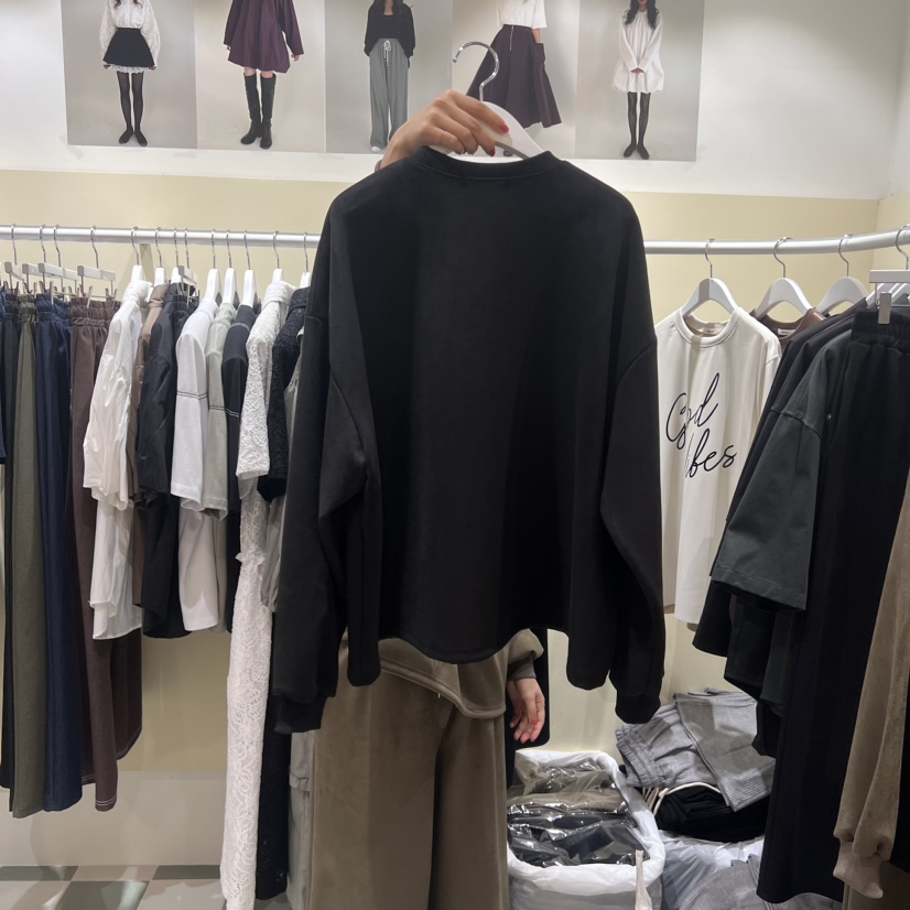 OihEum韓國直郵東大門實拍女裝新品時尚推薦職業休閑熱賣衛衣OREUM衛衣