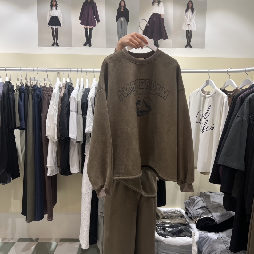 OihEum韓國直郵東大門實拍女裝新品時尚推薦職業休閑熱賣衛衣OREUM衛衣圖色1