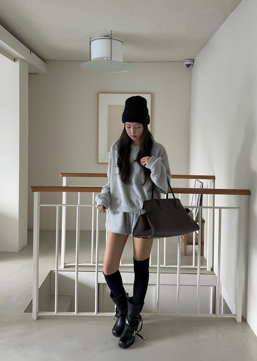 OUPPT韓國直郵女裝新款24秋冬時尚人氣熱賣職業真品衛衣兔子OUPPT衛衣