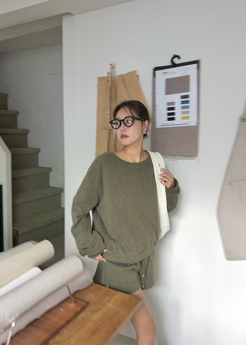 OUPPT韓國直郵女裝新款24秋冬時尚人氣熱賣職業真品衛衣兔子OUPPT衛衣