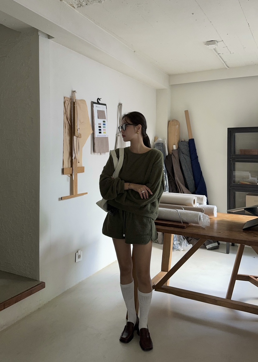 OUPPT韓國直郵女裝新款時尚熱賣真品推薦人氣職業24秋冬短褲兔子OUPPT短褲