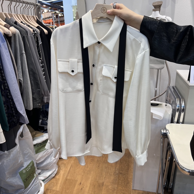 THE MOST韓國直郵女裝新品24秋冬時尚熱賣襯衫蕾絲衫含脖帶THE MOST襯衫/蕾絲衫圖色2
