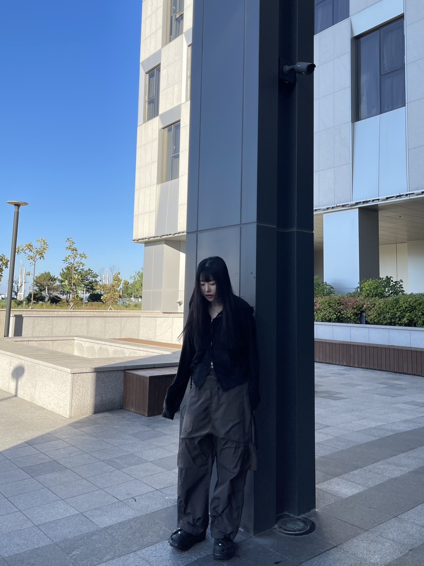 LUMEN-P韓國直郵東大門代購女裝新款人氣職業熱賣針織衫拉鏈LUMEN-P針織衫