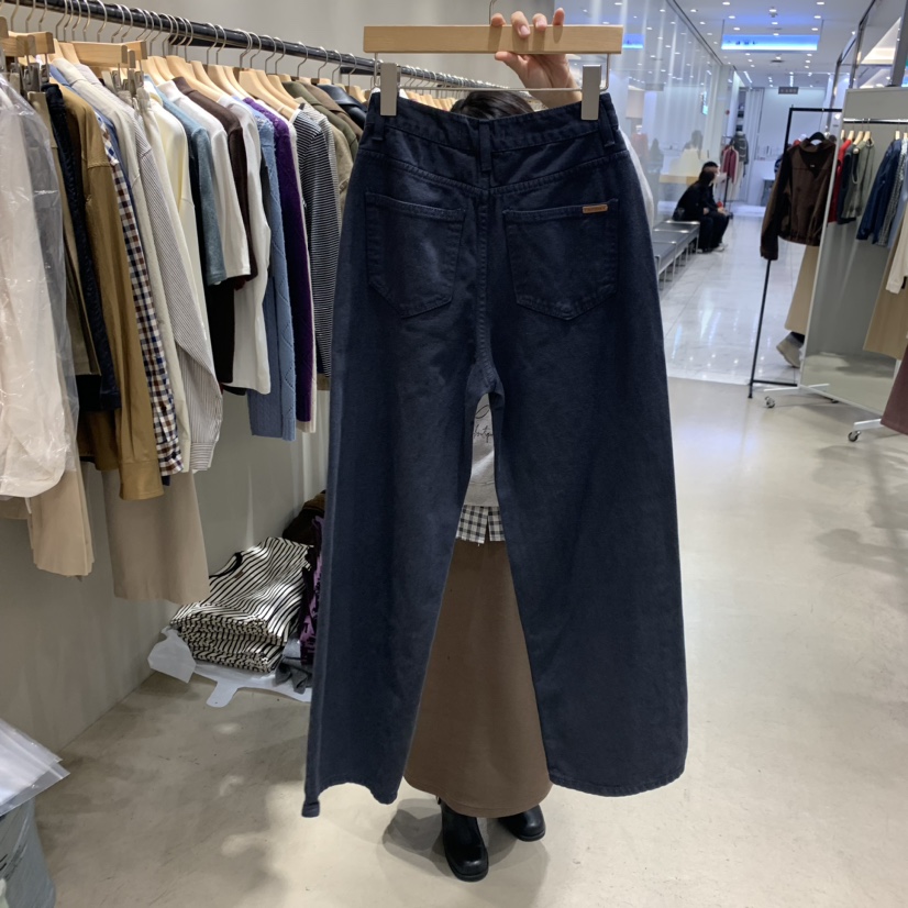 But ton/BOUTIQUE SEOUL韓國直郵女裝新款24秋冬牛仔褲But ton/BOUTIQUE SEOUL牛仔褲