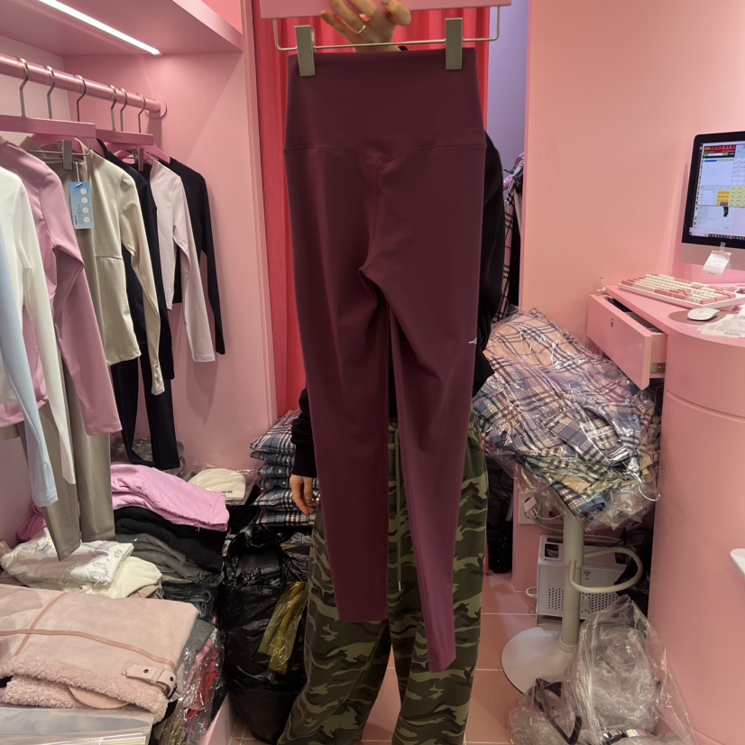 LOVE PINK韓國直郵東大門實拍女裝新款24秋冬打底褲鯊魚褲保暖LOVE PINK打底褲/鯊魚褲