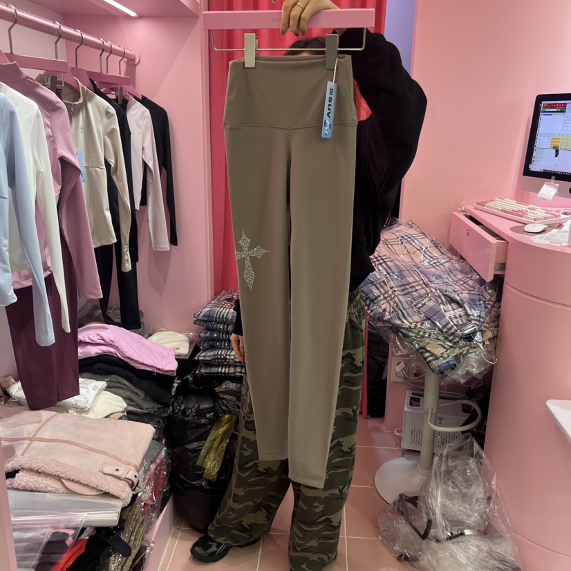 LOVE PINK韓國直郵東大門實拍女裝新款24秋冬打底褲鯊魚褲保暖LOVE PINK打底褲/鯊魚褲圖色2