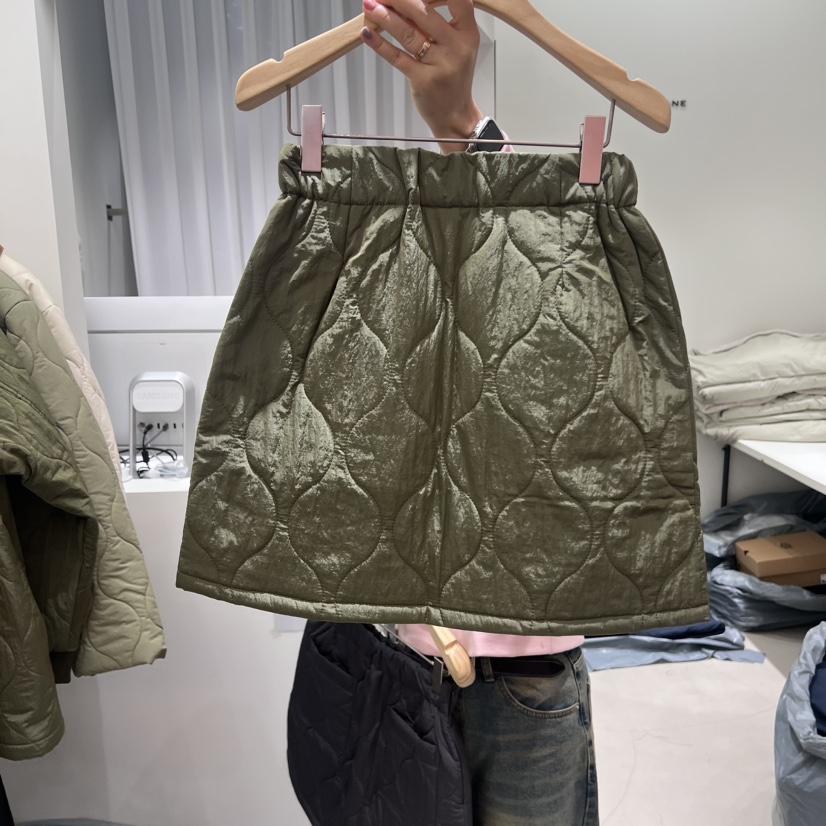 URBANE-P韓國直郵東大門代購女裝新品職業熱賣時尚短裙填充URBANE-P短裙