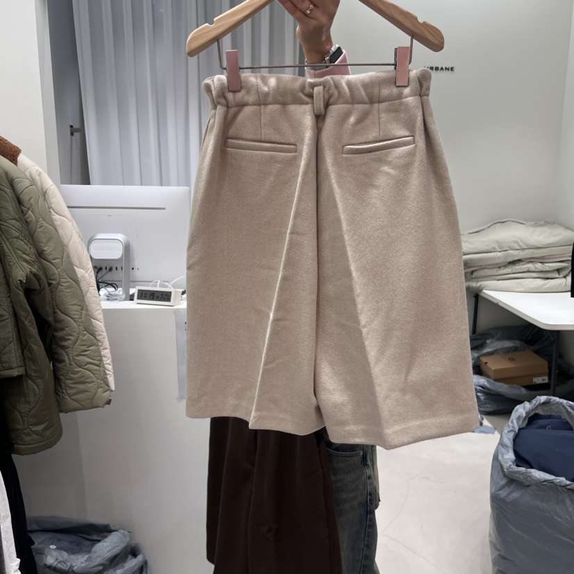 URBANE-P韓國直郵東大門代購女裝新品時尚人氣真品24秋冬短褲URBANE-P短褲