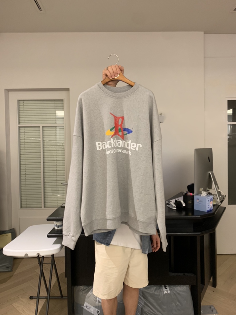 KSUBI韓國直郵東大門實拍女裝新品職業休閑熱賣推薦24秋冬衛衣KSUBI衛衣圖色2