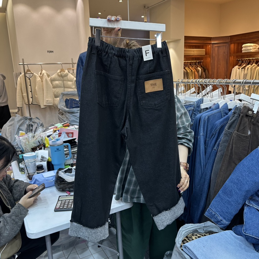 ITZEL韓國直郵東大門代購女裝新品熱賣24秋冬推薦人氣牛仔褲ITZEL牛仔褲