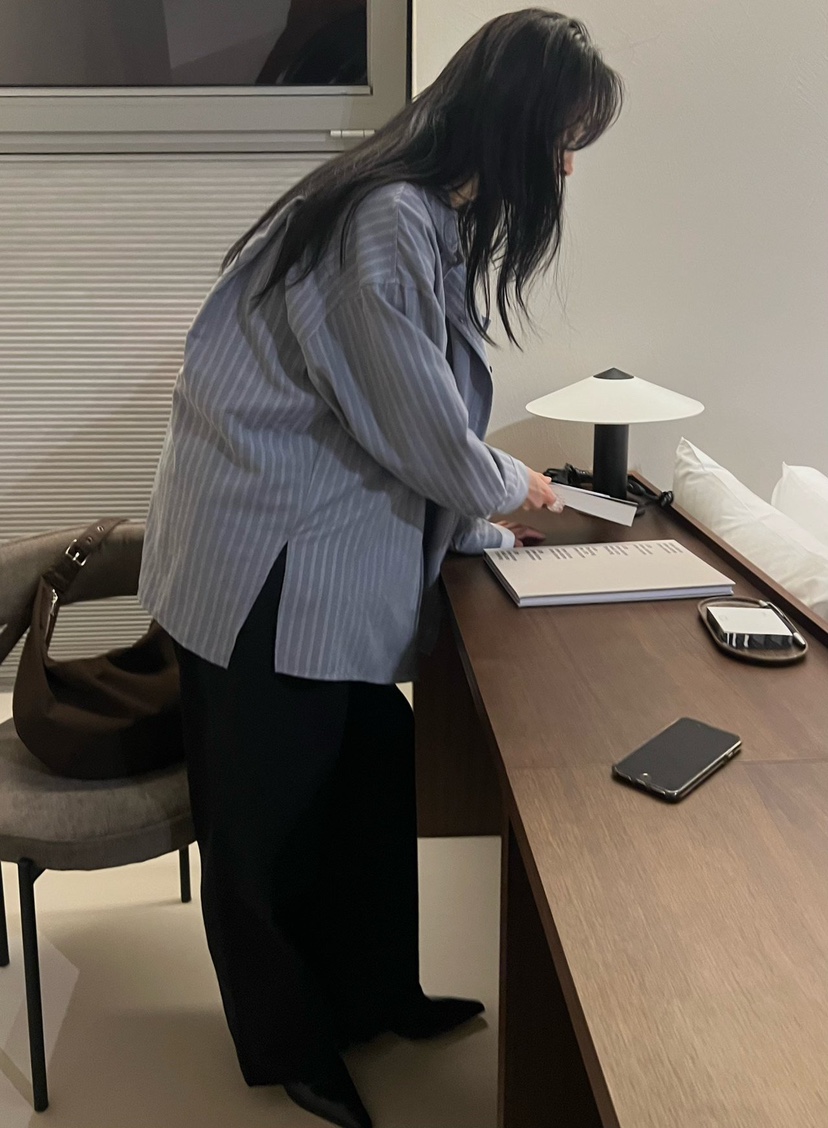 LOFN韓國直郵東大門實拍女裝新款推薦人氣休閑職業襯衫蕾絲衫LOFN襯衫/蕾絲衫